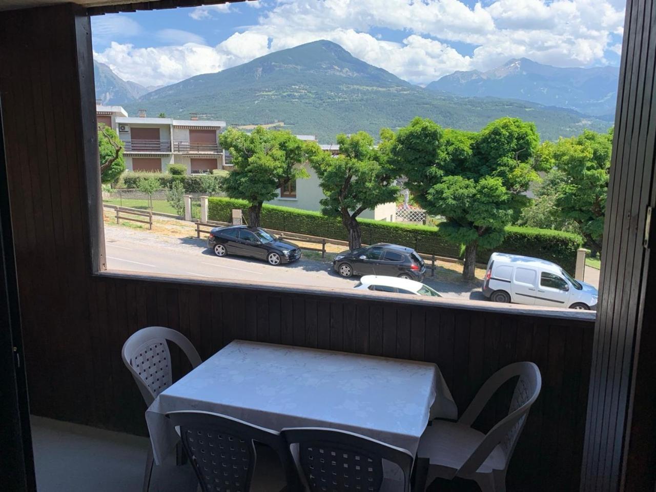 Appartement Agreable A Deux Pas Du Plan D'Eau Embrun Exterior photo